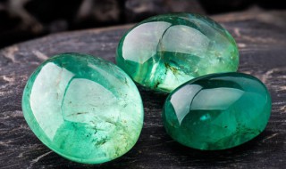 冰种翡翠贵吗（冰种翡翠不值钱）