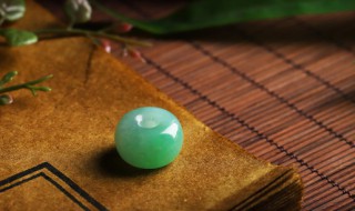 细糯冰种翡翠 细糯冰种翡翠好不好