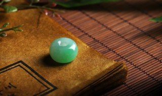 怎样辨认翡翠真假 真假翡翠怎么辨别