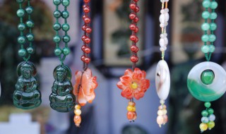 翡翠冰种和糯种那个好 翡翠是冰种好还是糯冰种好