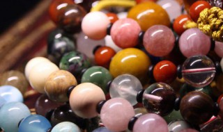 玉和翡翠（玉和翡翠哪个对身体最好）