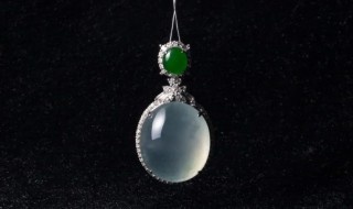 冰种翡翠保养（翡翠冰怎么养护）