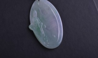 翡翠放水里好吗 翡翠放水里有什么变化