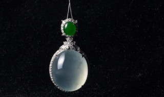 翡翠用水泡好吗（翡翠可以用开水泡吗）