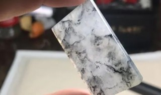 乌鸡冰种翡翠 乌鸡冰种翡翠价钱