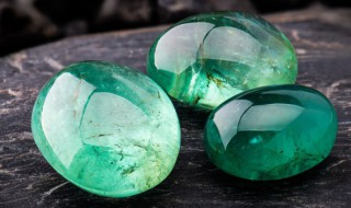 翡翠密度（翡翠密度3.33好不好）