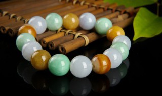 翡翠蓝水种值钱吗 蓝水翡翠价值高吗