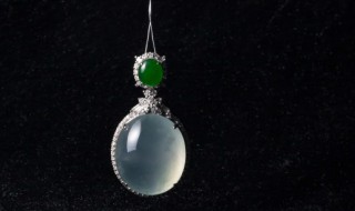 祖母绿和翡翠哪个好 祖母绿翡翠好不好