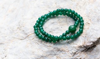 哪里的翡翠好（哪个牌子翡翠好）