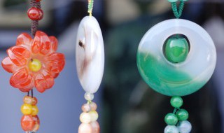 翡翠白色的好吗 白色的翡翠是不是不好