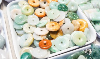 白色翡翠好吗 白色的翡翠好吗