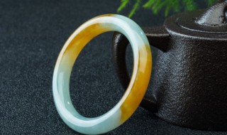 和田玉好还是翡翠好 男士戴和田玉好还是翡翠好