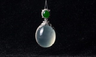 越好的翡翠重量越轻（同样尺寸的翡翠越重越好吗）