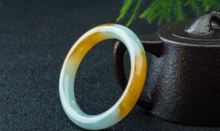 黄龙玉和翡翠哪个好 黄龙玉和翡翠哪个好印度一样吗