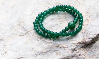 玉和翡翠哪个好 玉和翡翠哪个对身体最好