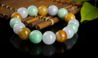 花青翡翠值钱吗（翡翠有青花吗）