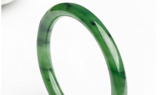 碧玉和翡翠哪个值钱(碧玉跟翡翠的区别及价钱)