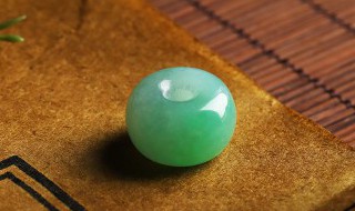 绿翡翠值钱吗 很绿的翡翠值钱吗