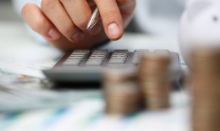 翡翠和玛瑙哪个值钱 玛瑙玉石翡翠哪个价值高