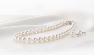 珍珠项链保养的方法有哪些?（珍珠项链的日常保养）