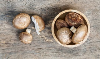 干香菇泡了几天还能吃吗（干香菇泡了好几天了还能吃吗）