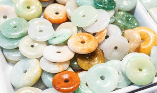 翡翠糯种和冰种区别 翡翠冰种糯种怎么区别