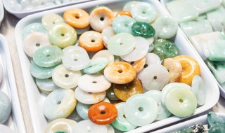 翡翠原石场口 翡翠原石场口皮壳特征