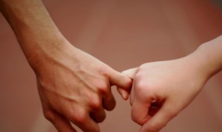 送花给老婆贺卡怎么写（送老婆的花贺卡怎么写）