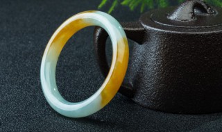 翡翠手镯颜色会变吗 翡翠手镯怎么会变颜色