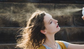 怎么使用香体喷雾 香体喷雾可以喷在身上吗