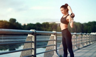 拉伸运动怎么做 颈椎拉伸运动怎么做