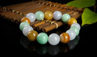 翡翠会有划痕吗（翡翠很容易出现划痕吗）