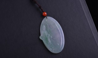 翡翠手镯怕磕碰吗(玉镯是不是很容易磕碰)