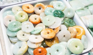 云南产翡翠吗 云南哪个地方产翡翠和玉