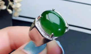 男性带和田玉还是翡翠 男人带玉还是翡翠好