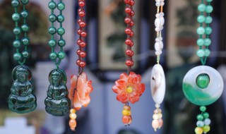 翡翠玉的鉴定（玉石翡翠的鉴定）