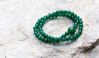 翡翠和玉的鉴定（鉴别玉和翡翠）