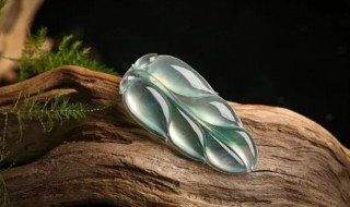 玉和翡翠哪个最有灵性（玉和翡翠哪个更有灵性）