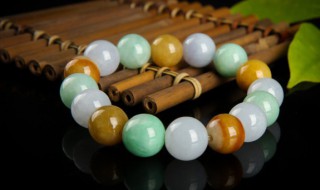 怎样鉴定翡翠玉 怎样鉴定翡翠玉镯的好坏