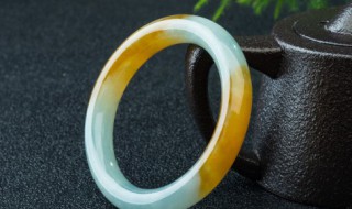 翡翠镯子会越带越透吗（玉镯子是越戴越透吗）