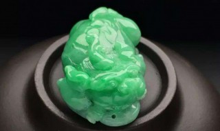 翡翠招财吗(翡翠什么颜色招财)