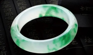 翡翠b货对人体有害吗（翡翠b货对人体有害吗?怎么鉴定?）