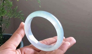 典当行可以当翡翠吗(翡翠能典当吗)