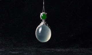 假翡翠对身体有害吗（假货翡翠对人体健康有多大）