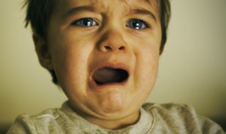 姓逮男孩有诗意沉稳大气名字 男孩起名有诗意