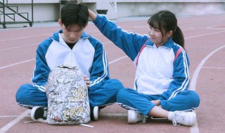 初中生早恋 初中生早恋的危害性有哪些