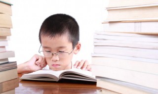 给男孩取名什么字好（什么字给男孩取名字最好）