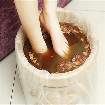 泡脚加盐有什么好处