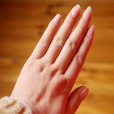 手脚浮肿是什么原因