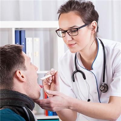 为什么我的嘴里和舌头一直麻麻的